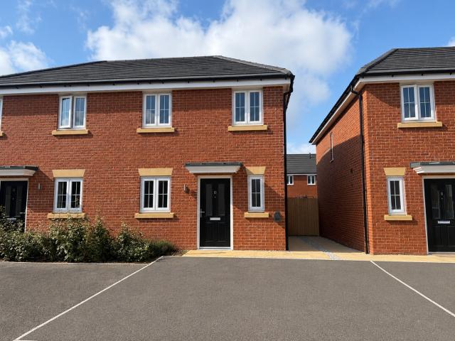 House for rent in Calderstones
