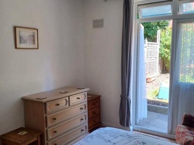 Room for rent in Cricklewood, Greater London