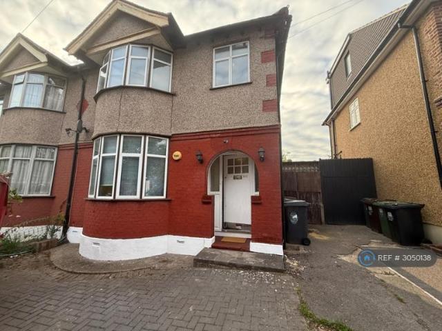 House for rent in London Borough of Waltham Forest, Greater London