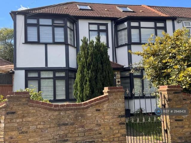House for rent in Freezywater, Greater London