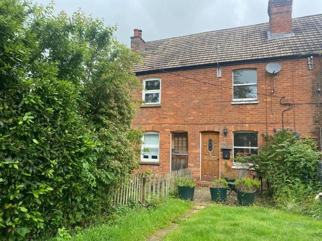 House for rent in Wood Street, Guildford