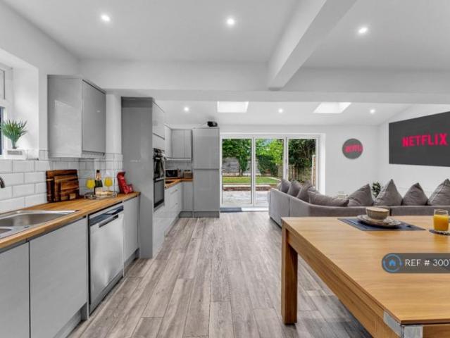 House for rent in Middleton Junction, Pendock