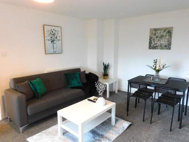 House for rent in Greenhills, Barassie