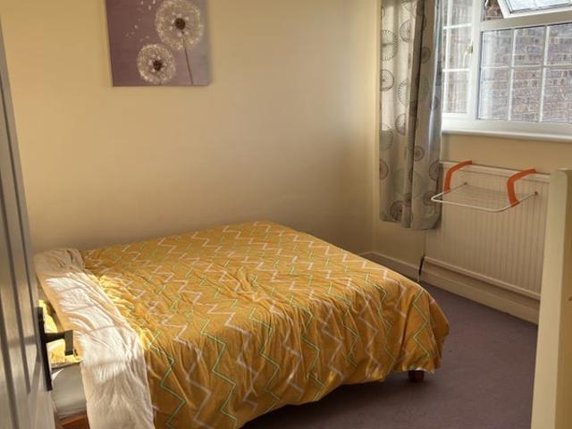 House for rent in Saintbridge, Gloucester