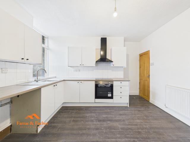 House for rent in Little Moor End, Backburn