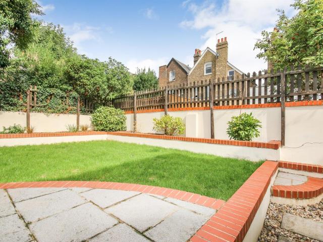 House for rent in Stroud Green, Greater London