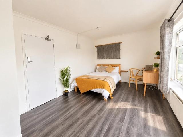 House for rent in London Borough of Havering, Greater London