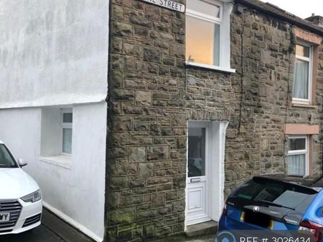 House for rent in Pentre