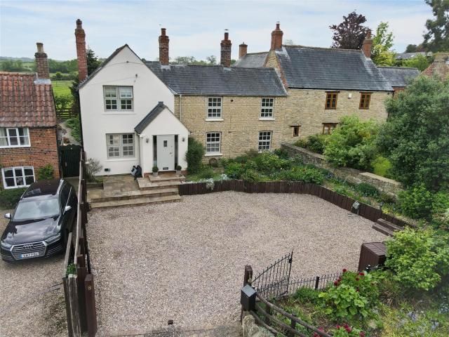 House for rent in Grendon