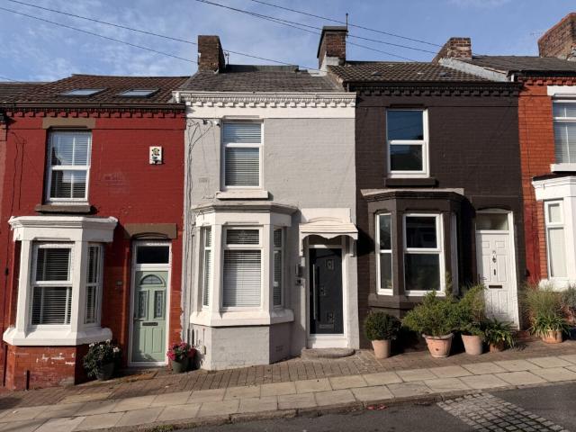 House for rent in Calderstones
