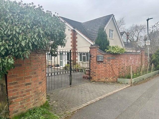 House for rent in Overslade, New Bilton