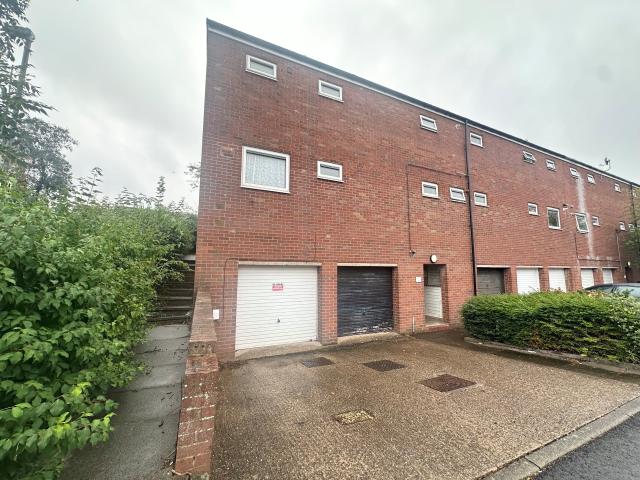Flat for rent in Woodrow, Redditch