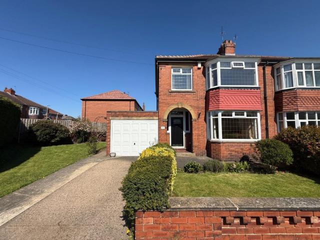 House for rent in Hanging Heaton, Dewsbury