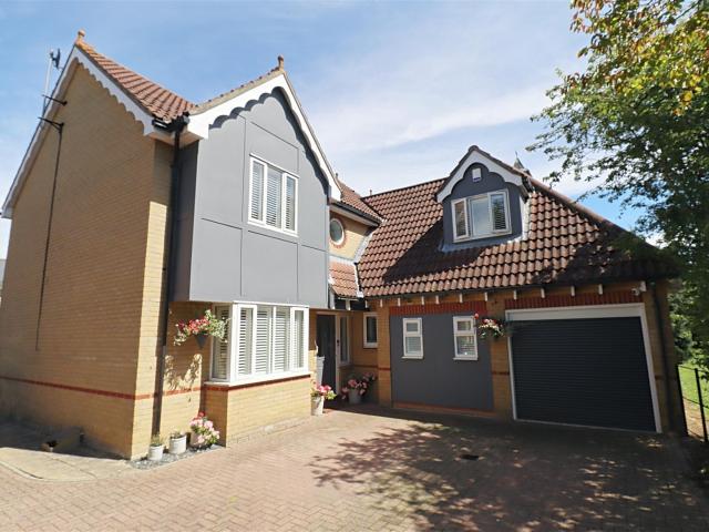 House for rent in Chipping Hill, Essex