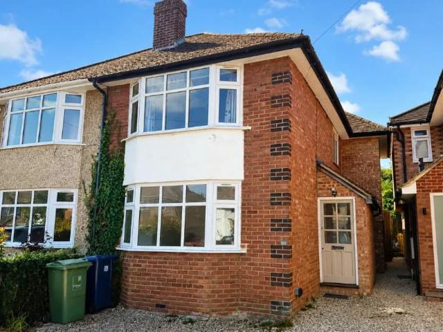 House for rent in Risinghurst and Sandhills, The Slade