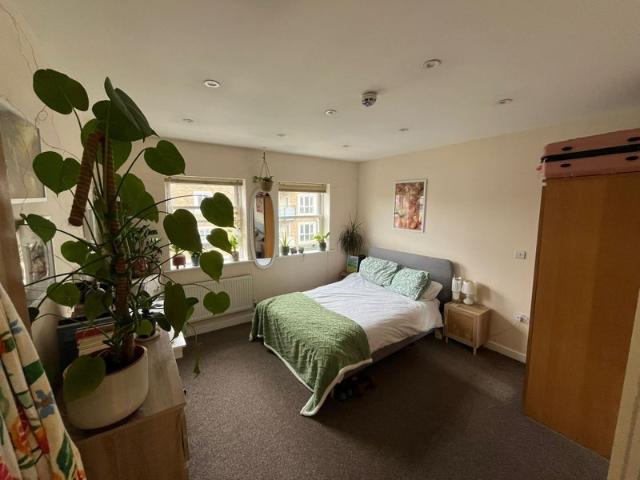 Room for rent in Walworth, Greater London