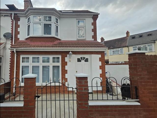 House for rent in London Borough of Croydon, Greater London
