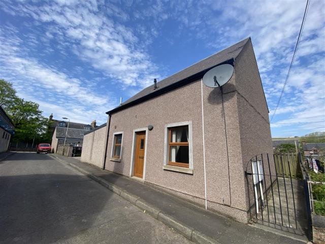 House for rent in Alyth, Perth and Kinross