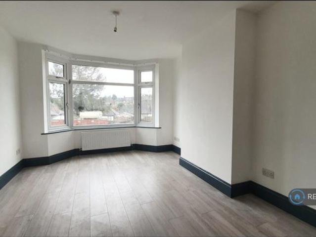House for rent in Farley Hill, Luton