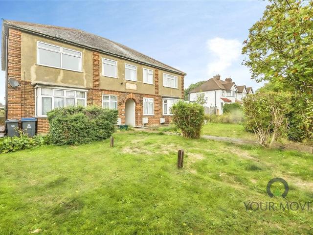House for rent in Chessington, Greater London