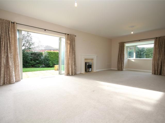 House for rent in Ewens Farm, Golden Valley