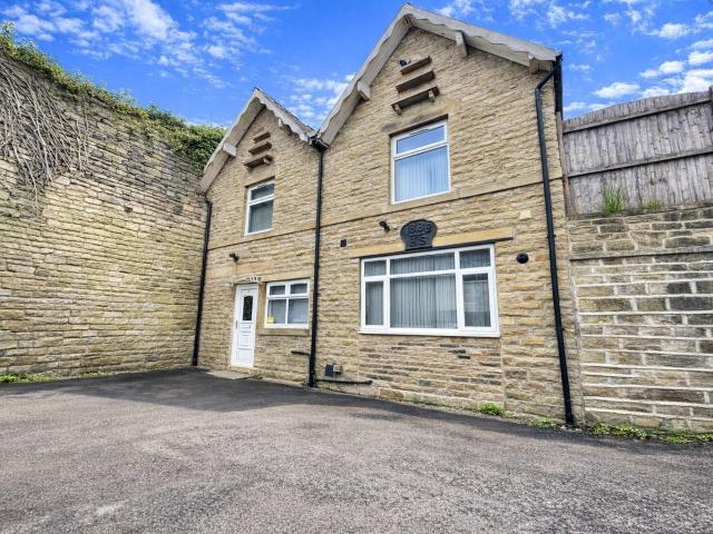 House for rent in Bell Hall, Calderdale