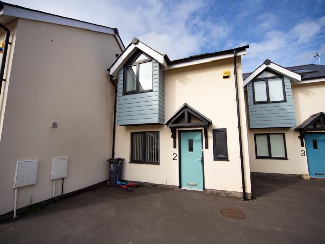 House for rent in Pengam Green, Falcon Lodge
