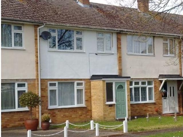 House for rent in Lower Green Esher, Blackhills