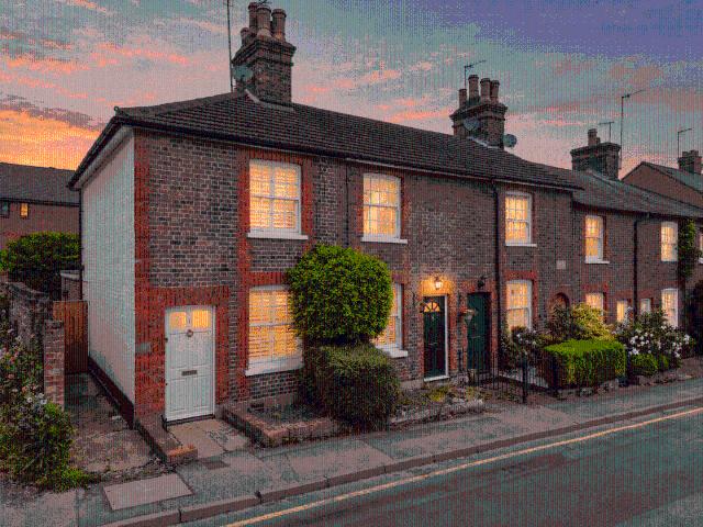 House for rent in Ashlyns Estate, Pouchen End