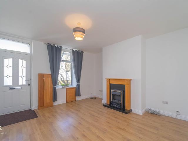 House for rent in Knowle Fold, Darwen