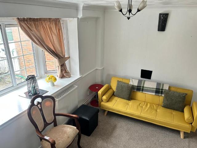 House for rent in Thamesmead, Greater London