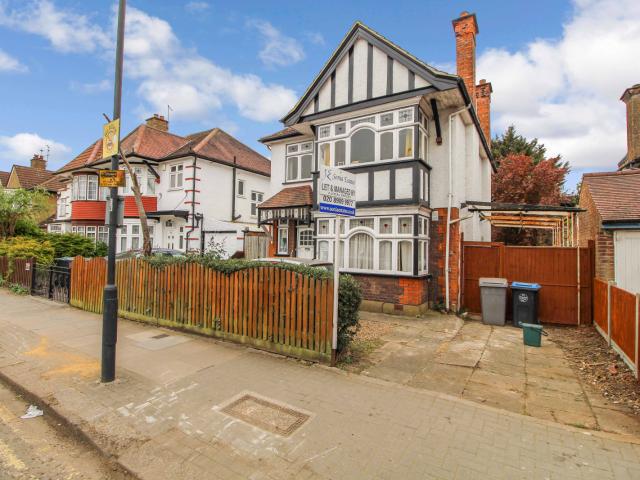 House for rent in Wealdstone, Greater London