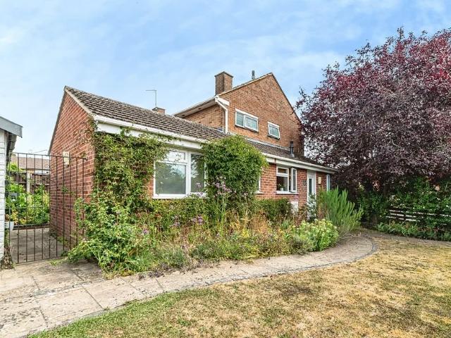 House for rent in Risinghurst and Sandhills, The Slade