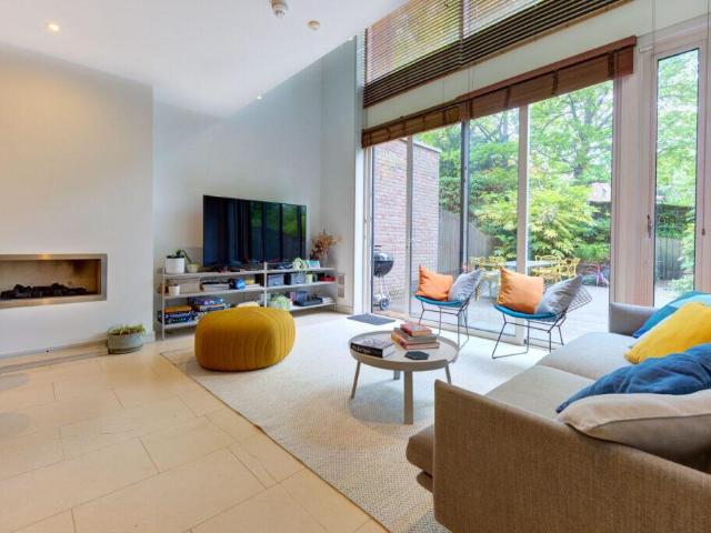 House for rent in West Hampstead, Greater London