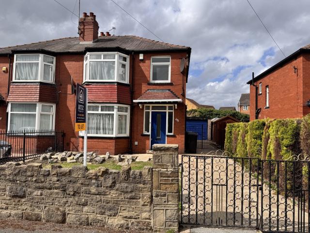 House for rent in Hollin Park, Oakwood