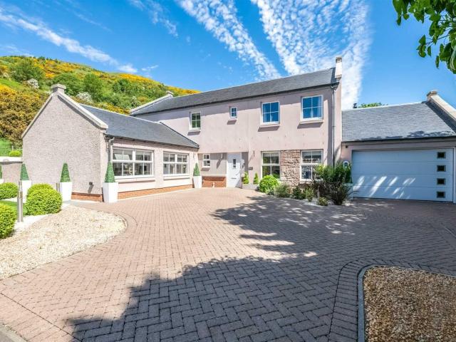 House for rent in Menstrie, Scotland