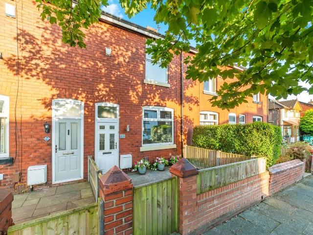 House for rent in Roe Green, Salford