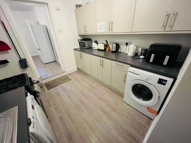 Room for rent in Midway, Kent