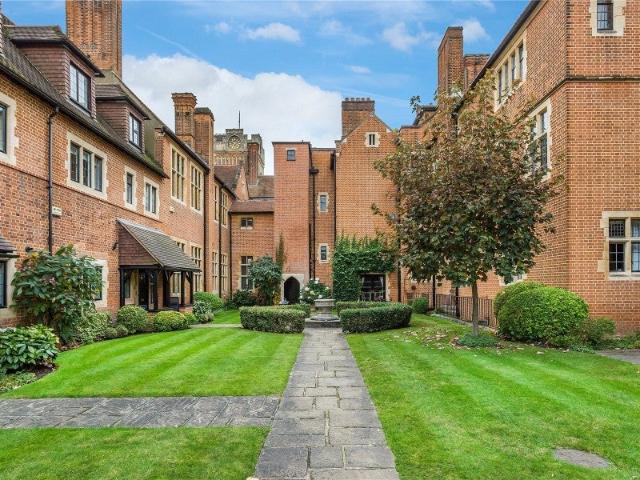 House for rent in Woking, Surrey