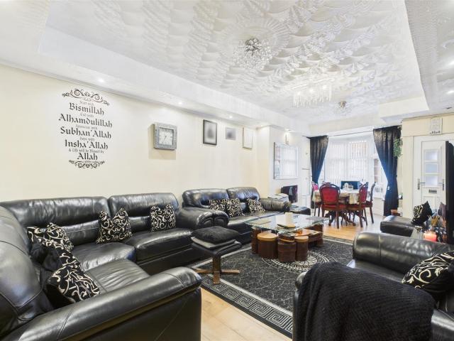House for rent in The Cronehills, West Bromwich