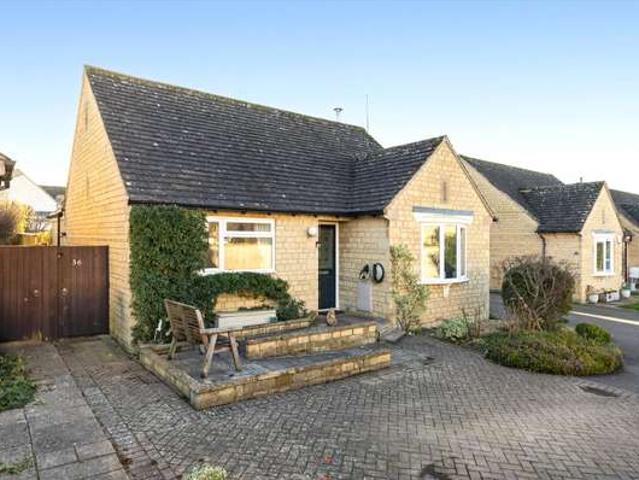 House for rent in Bourton Chase, Cotswold