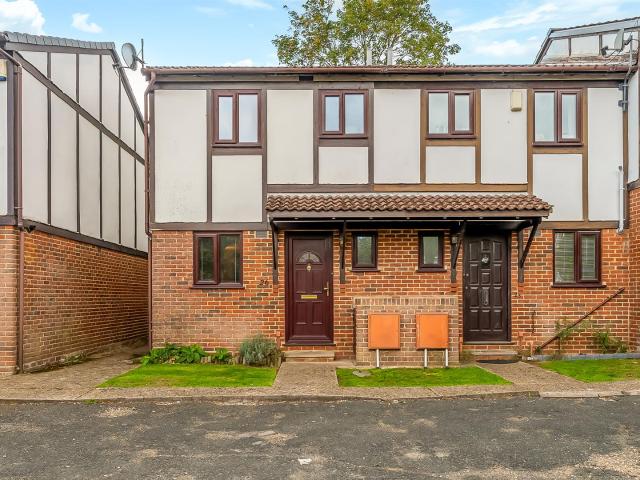 House for rent in London Borough of Bromley, Greater London