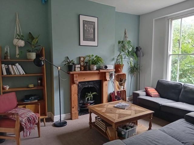 Room for rent in Shacklewell, Greater London