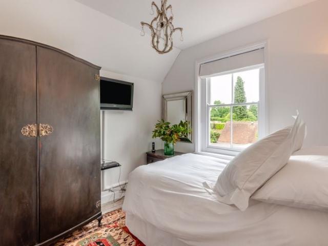 House for rent in Westborough, Surrey