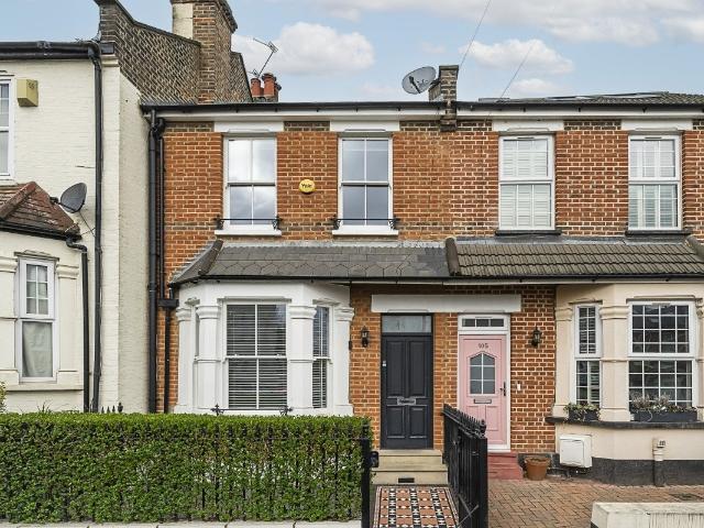 House for rent in Colney Hatch, Greater London