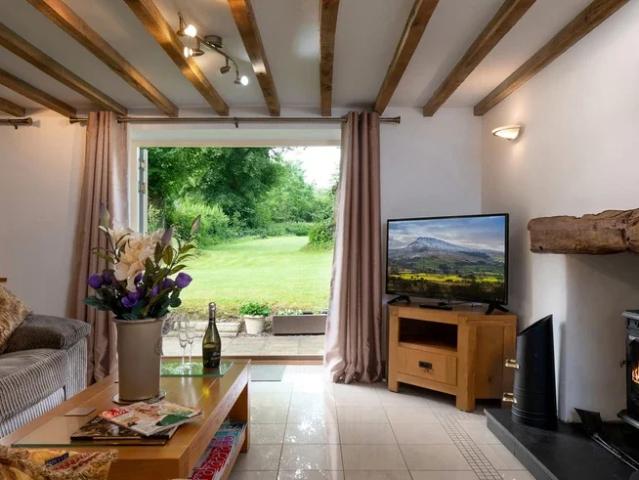 House for rent in Pantymwyn, Wales