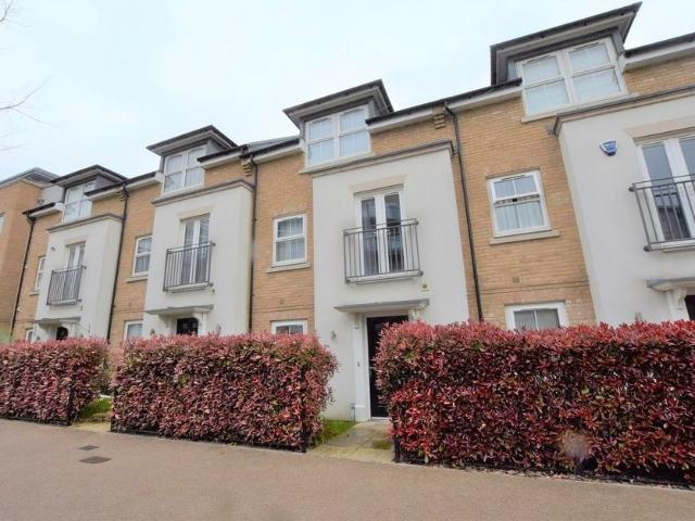 House for rent in Drayton Garden Village, Greater London