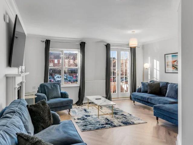 House for rent in New Catton, East Bank