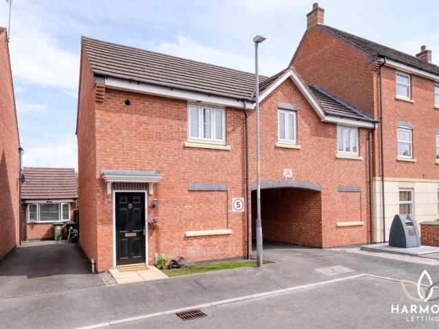 House for rent in Lakeside, Redditch