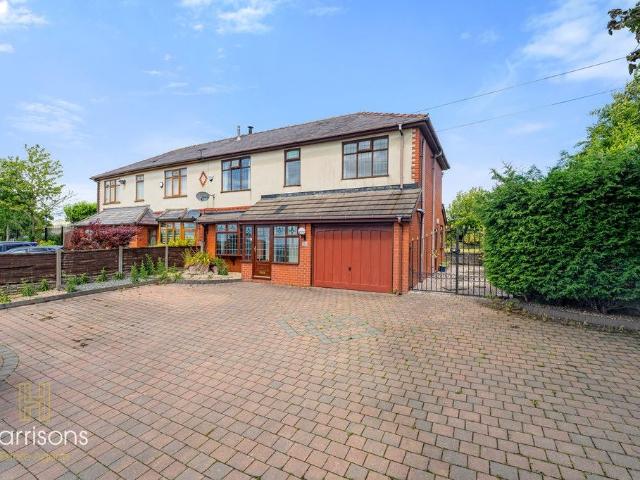 House for rent in Lee Bank, Greater Manchester